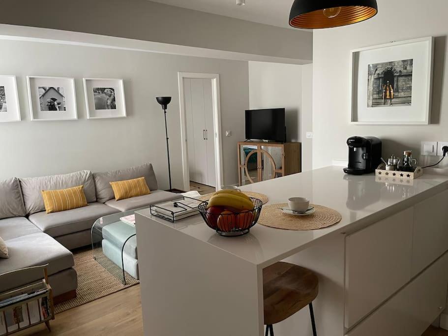 Apartamento Velarde-Maestranza Seville Luaran gambar