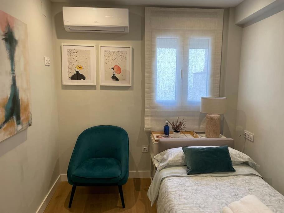 Apartamento Velarde-Maestranza Seville Luaran gambar