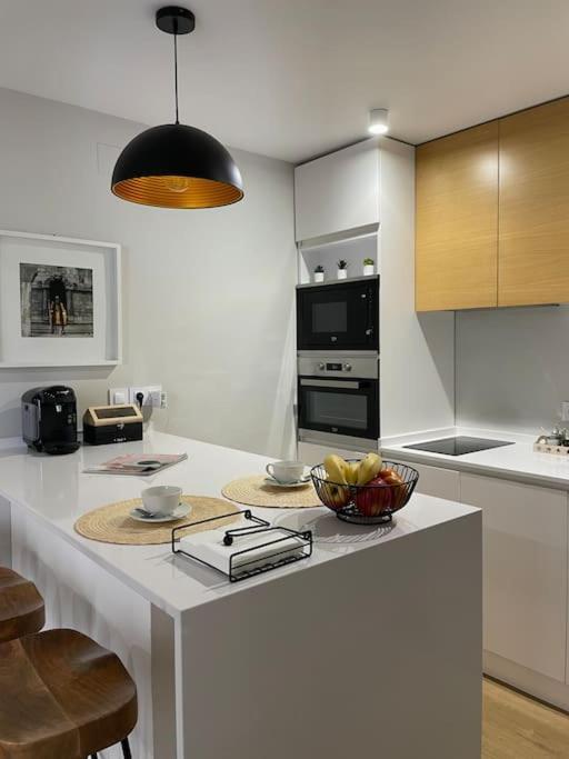 Apartamento Velarde-Maestranza Seville Luaran gambar